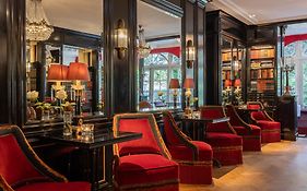 Apollofirst Boutique Hotel